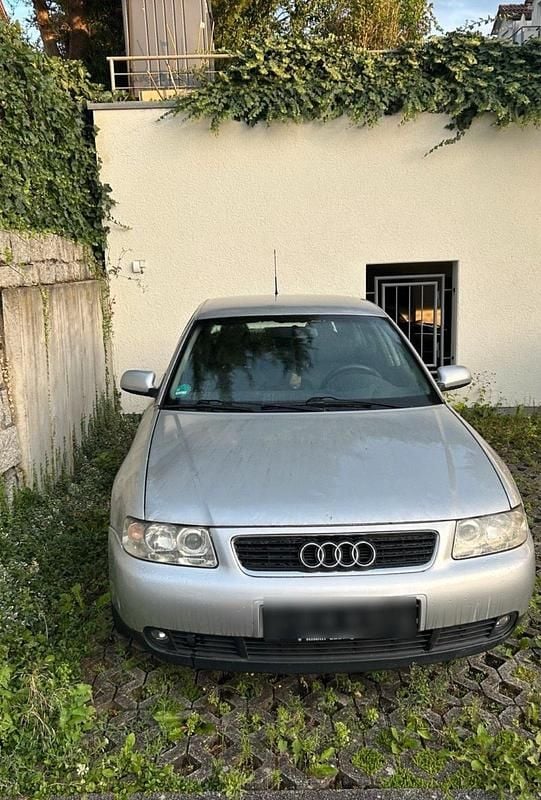 Silber Gebraucht 2003 Audi A3 Limousine | 450 € (Superpreis) - Bild 1/4