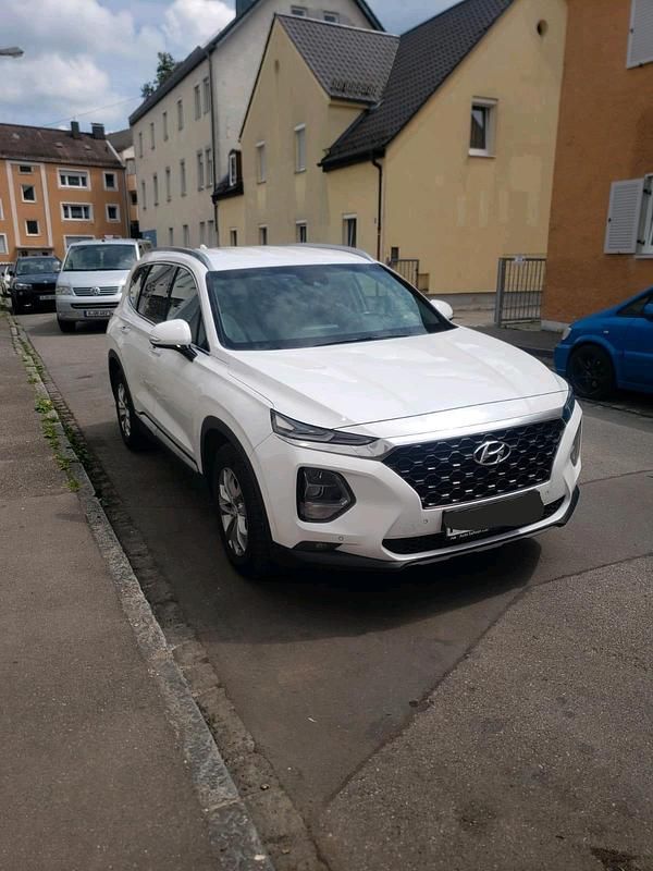 Weiß Gebraucht 2019 Hyundai Santa Fe SUV | 24.000 € (Fairer Preis) - Bild 1/4