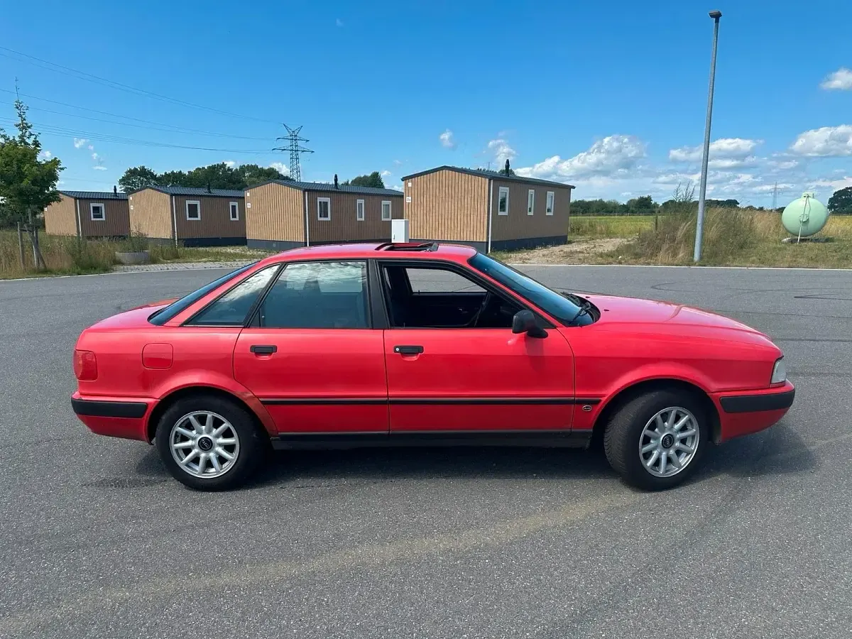 Gebraucht Audi 80 90 PS (66 kW) 1994 Rot Limousine
