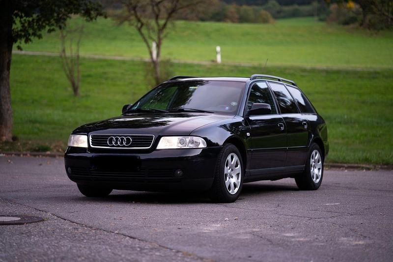 Usata Audi A4 125 CV (91 kW) 2000 Nero Station wagon