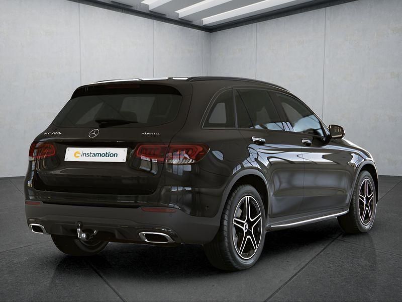 Schwarz Gebraucht 2021 Mercedes GLC300e SUV | 45.599 € - Bild 1/4