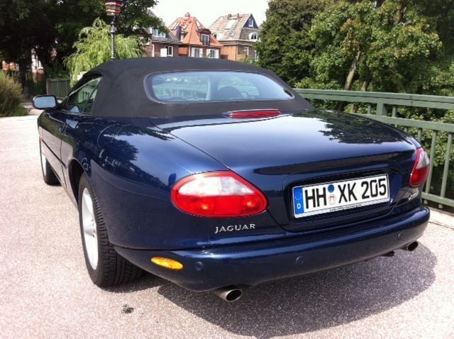 Gebraucht Jaguar XK8 284 PS (208 kW) 2000 Blau metallic Cabrio