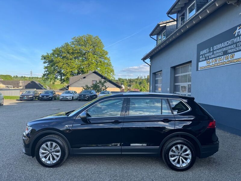 Gebraucht VW Tiguan Allspace Comfortline 200 PS (147 kW) 2021 Schwarz SUV
