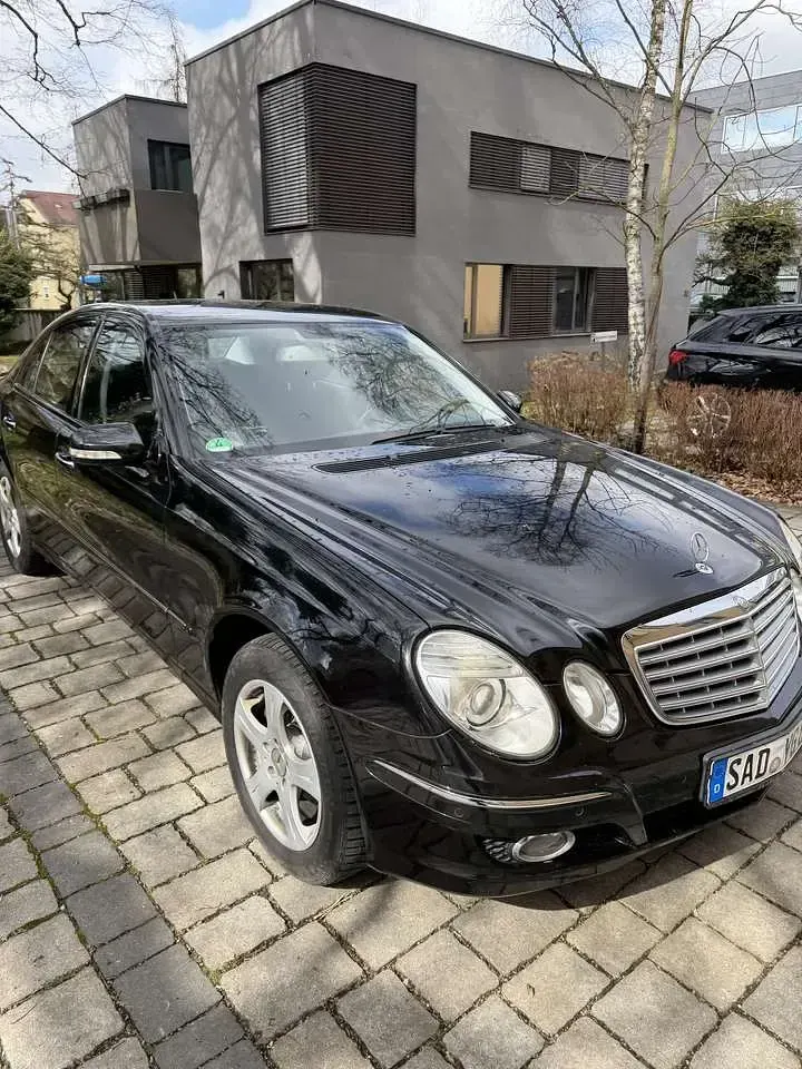 Gebraucht Mercedes E200 Elegance 184 PS (135 kW) 2007 Limousine