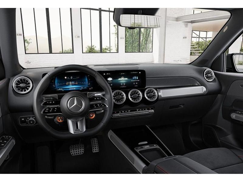 Gebraucht Mercedes GLB35 AMG 306 PS (225 kW) 2024 Grau SUV