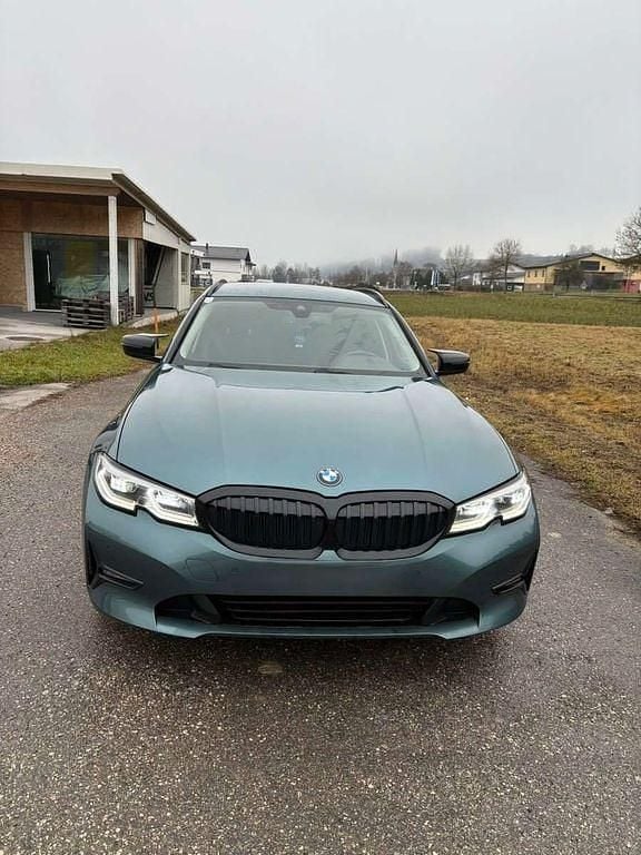 Gebraucht BMW 320 190 PS (139 kW) 2020 Kombi