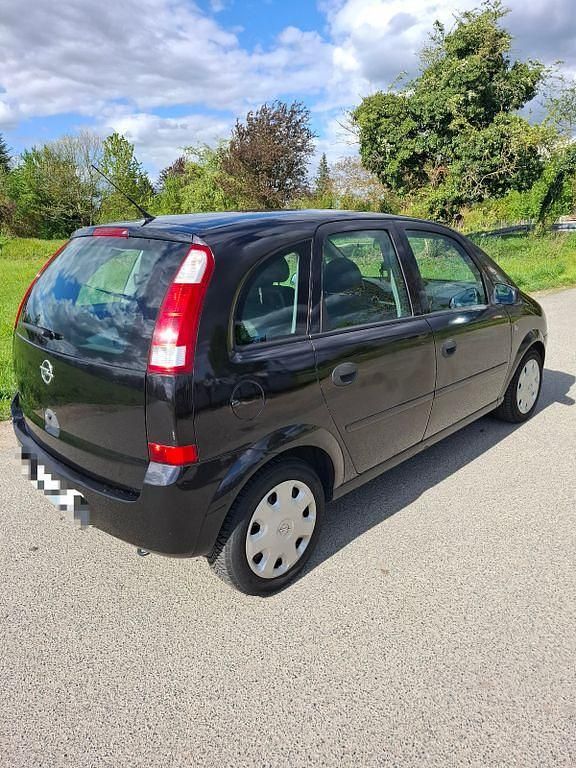 Second-hand Opel Meriva 101 CP (74 kW) 2004 Negru Monovolum