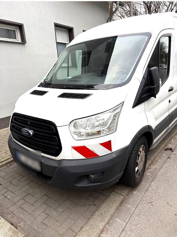 Gebraucht Ford Transit 130 PS (95 kW) 2018 Weiß Van / Kleinbus