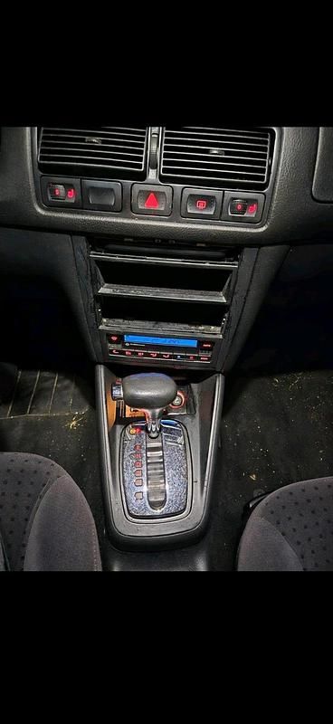 Gebraucht VW Golf IV 101 PS (74 kW) 1998 Schwarz Kleinwagen