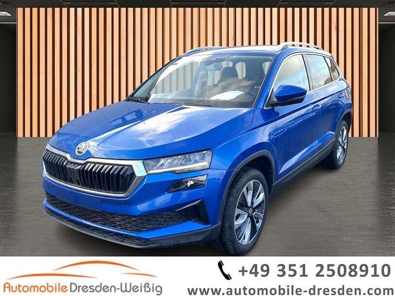 Raceblau metallic Gebraucht 2024 Skoda Karoq Selection SUV | 27.980 € (Superpreis) - Bild 1/3