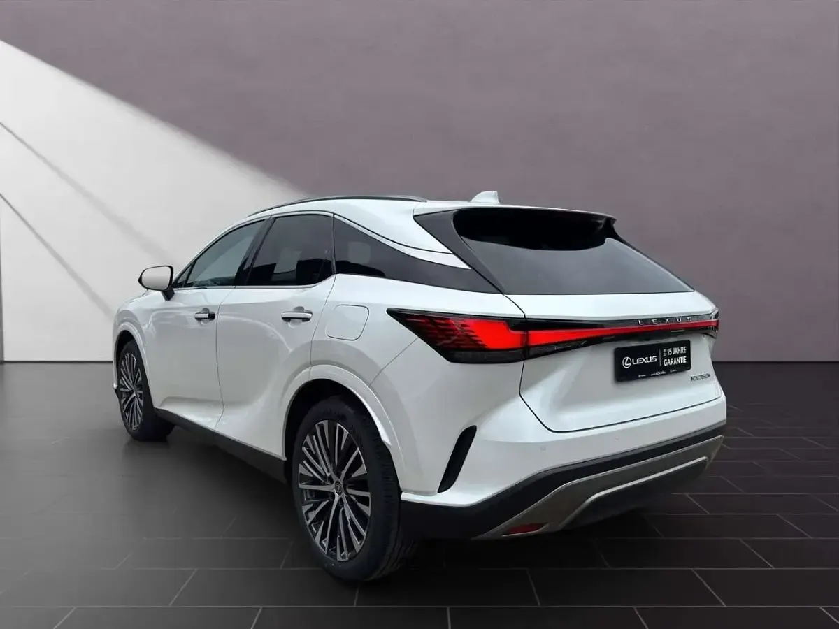 Gebraucht Lexus RX350h Executive Line 250 PS (183 kW) 2026 Sonic white SUV