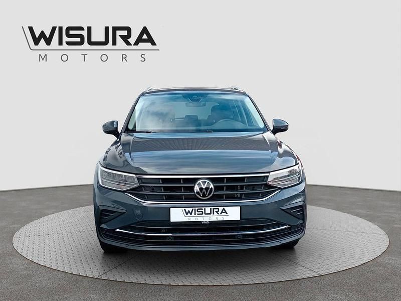 Gebraucht VW Tiguan Active 150 PS (110 kW) 2021 Grau SUV