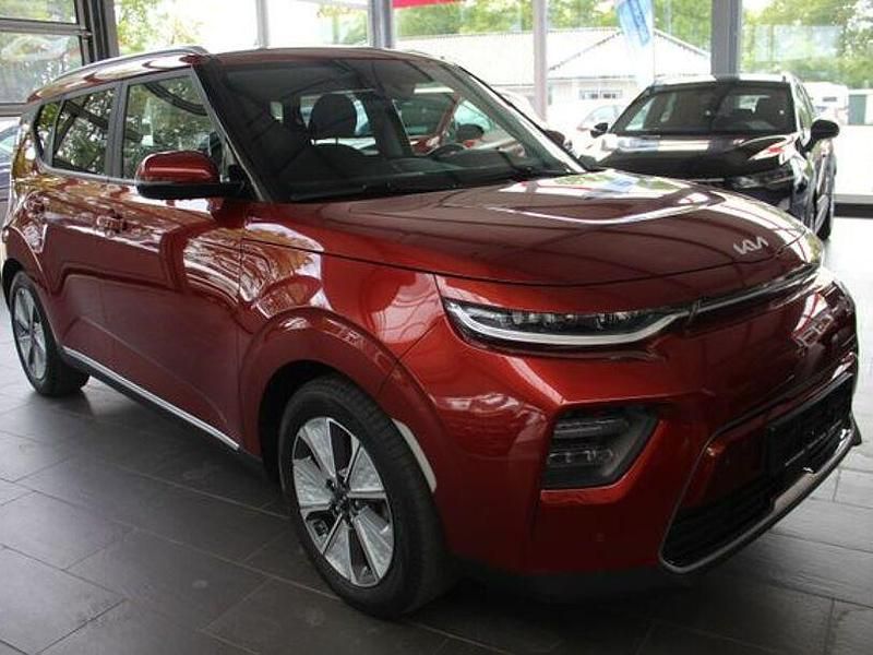 Rot Gebraucht 2021 Kia Soul EV Spirit SUV | 21.490 € (Fairer Preis) - Bild 1/4
