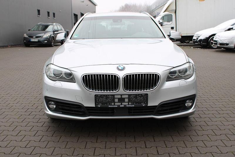 Gebraucht BMW 523 204 PS (150 kW) 2011 Silber Kombi
