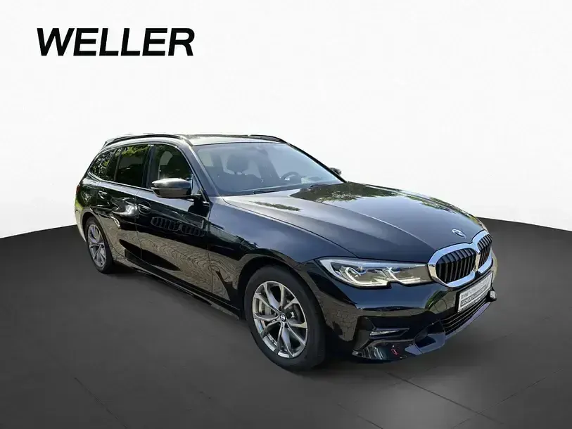Gebraucht BMW 330e Shadowline 294 PS (216 kW) 2021 Black sapphire (schwarz) Kombi