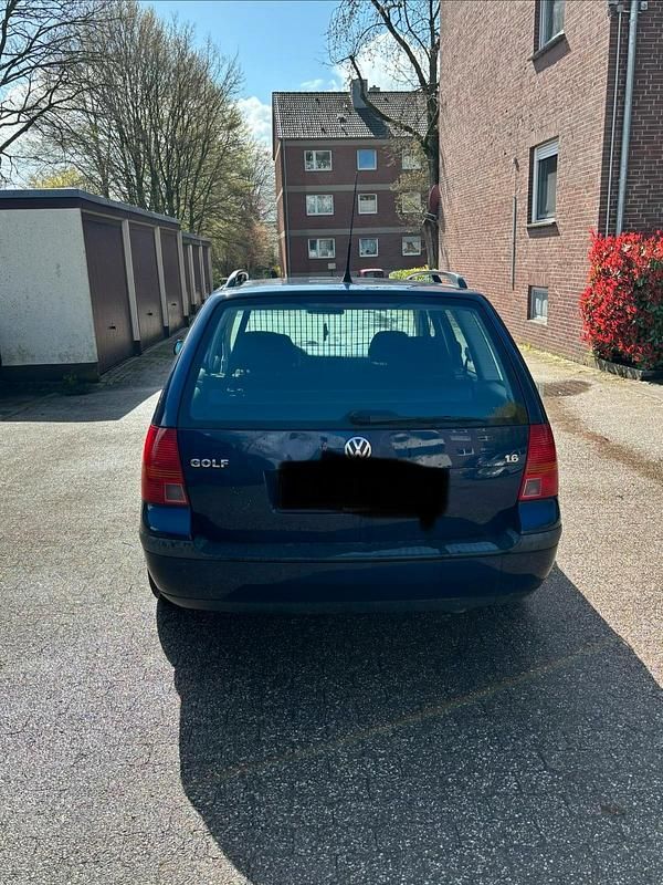 Second-hand VW Golf IV 101 CP (74 kW) 2000 Albastru Break