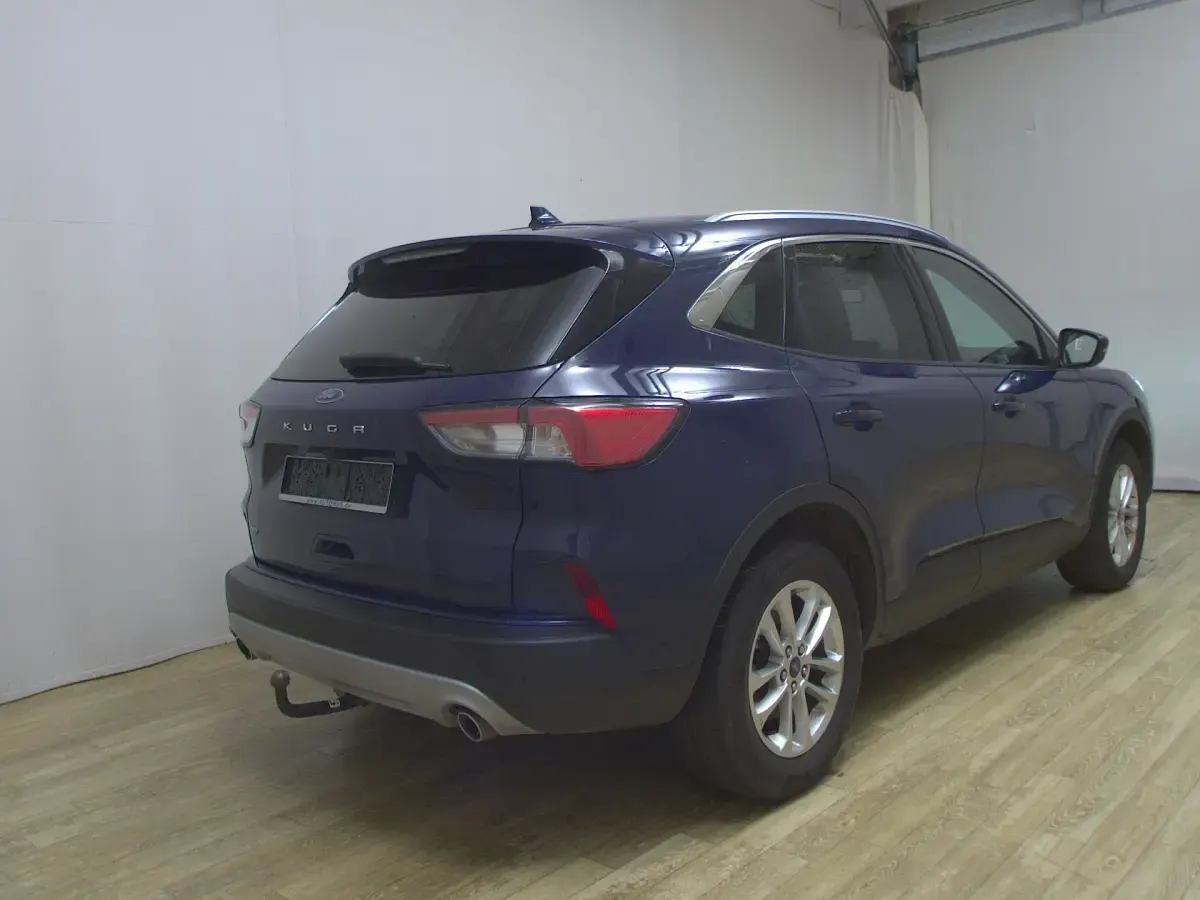 Gebraucht Ford Kuga Titanium 150 PS (110 kW) 2022 Blau SUV