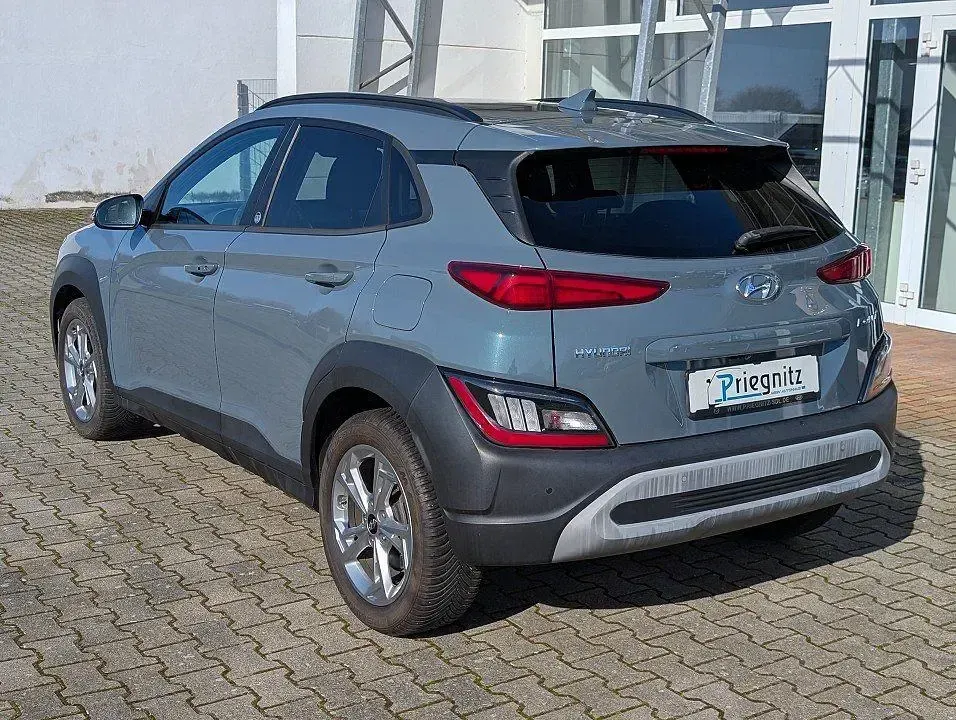 Gebraucht Hyundai Kona Edition 30+ 120 PS (88 kW) 2021 Misty jungle SUV