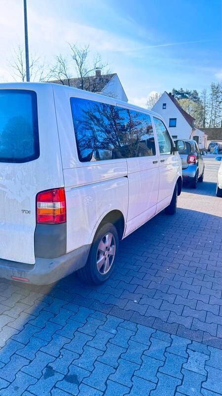 Weiß Gebraucht 2011 VW T5 Van | 6.000 € - Bild 1/4