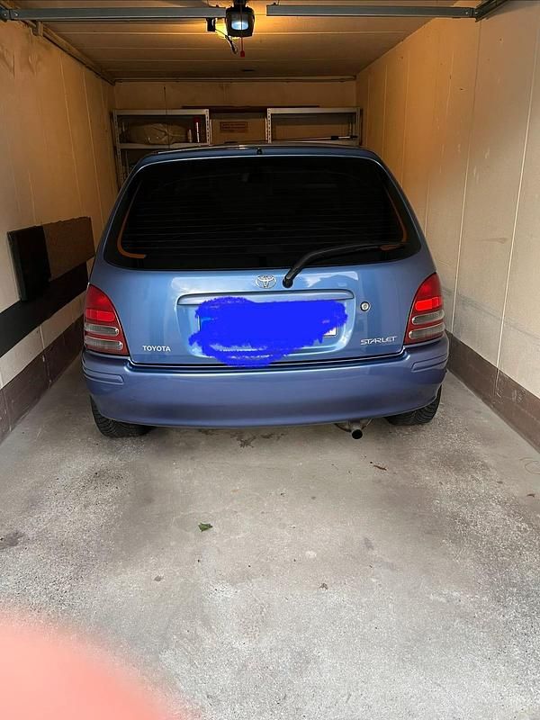 Gebraucht Toyota Starlet 75 PS (55 kW) 1996 Blau Kleinwagen