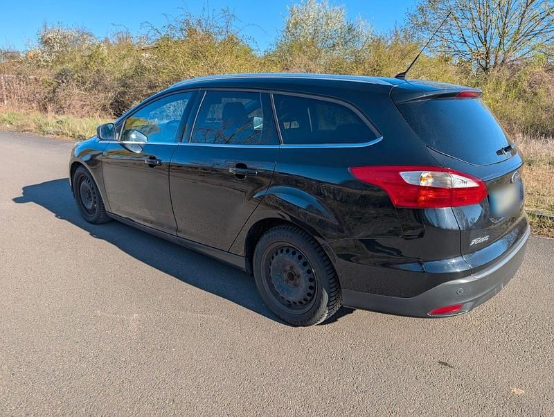 Usata Ford Focus Titanium 125 CV (91 kW) 2012 Nero Station wagon