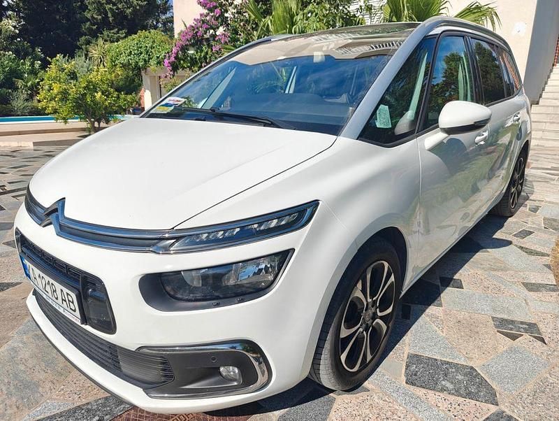 Weiß Gebraucht 2020 Citroën Grand C4 Picasso Van / Kleinbus | 16.700 € (Etwas zu teuer) - Bild 1/4