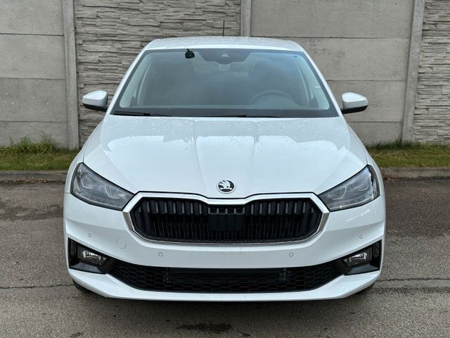 Black magic perl metallic Neu 2024 Skoda Fabia Selection Kleinwagen | 27.200 € (Etwas zu teuer) - Bild 1/4