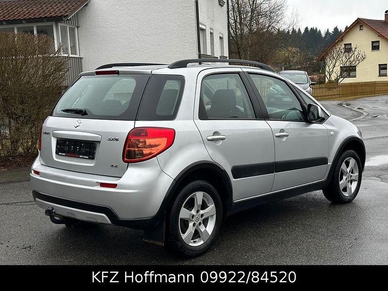 Gebraucht Suzuki SX4 Club 120 PS (88 kW) 2014 Grau Limousine