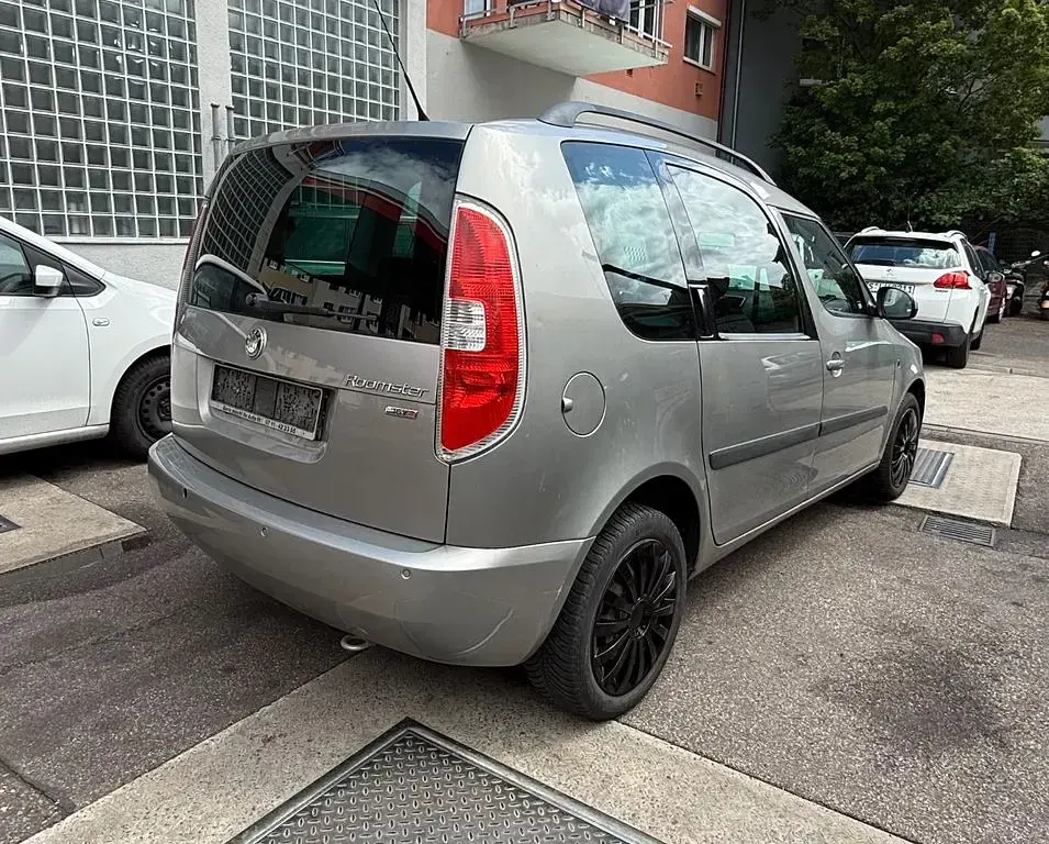 Usata Skoda Roomster Comfort 105 CV (77 kW) 2008 Beige Monovolume