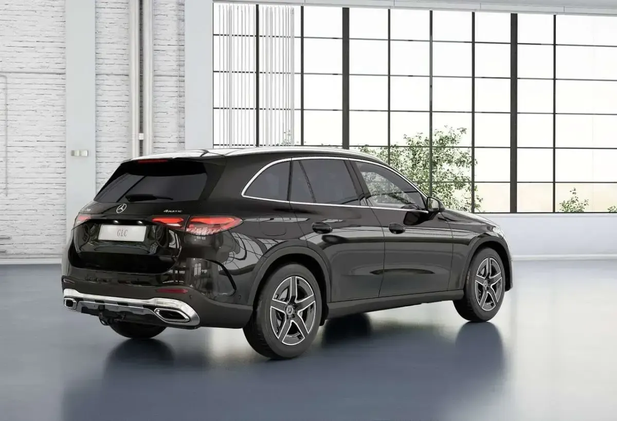 Gebraucht Mercedes GLC200 AMG 204 PS (150 kW) 2023 Schwarz SUV