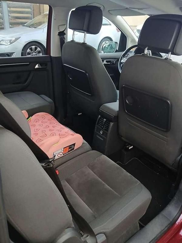 Gebraucht VW Touran Highline 105 PS (77 kW) 2012 Rot Van / Kleinbus