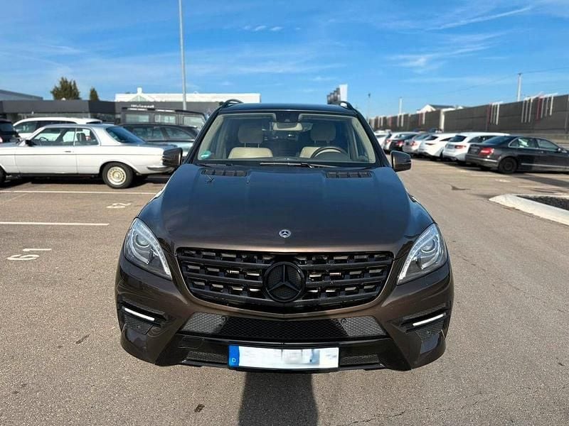 Gebraucht Mercedes ML350 AMG 258 PS (189 kW) 2012 Braun SUV