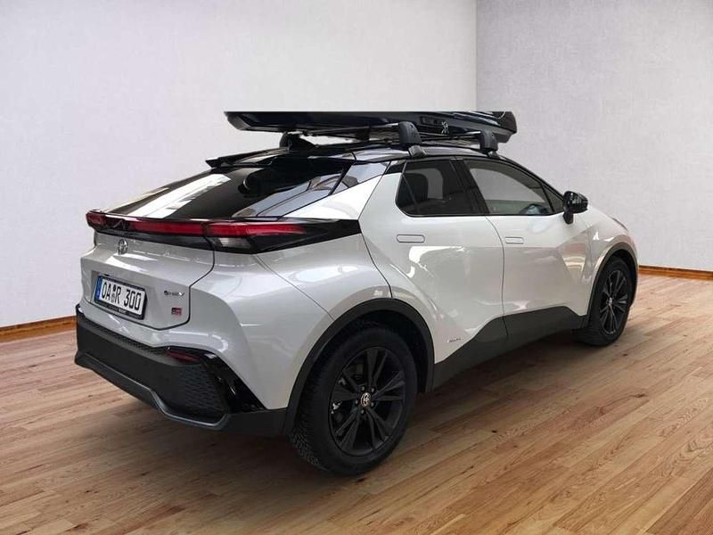Neu Toyota C-HR Sport 152 PS (111 kW) 2025 Dynamic grey met/dach schwarz SUV