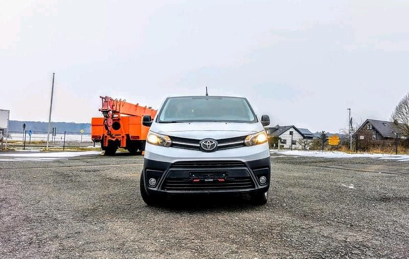 Gebraucht Toyota Proace 120 PS (88 kW) 2025 Van / Kleinbus