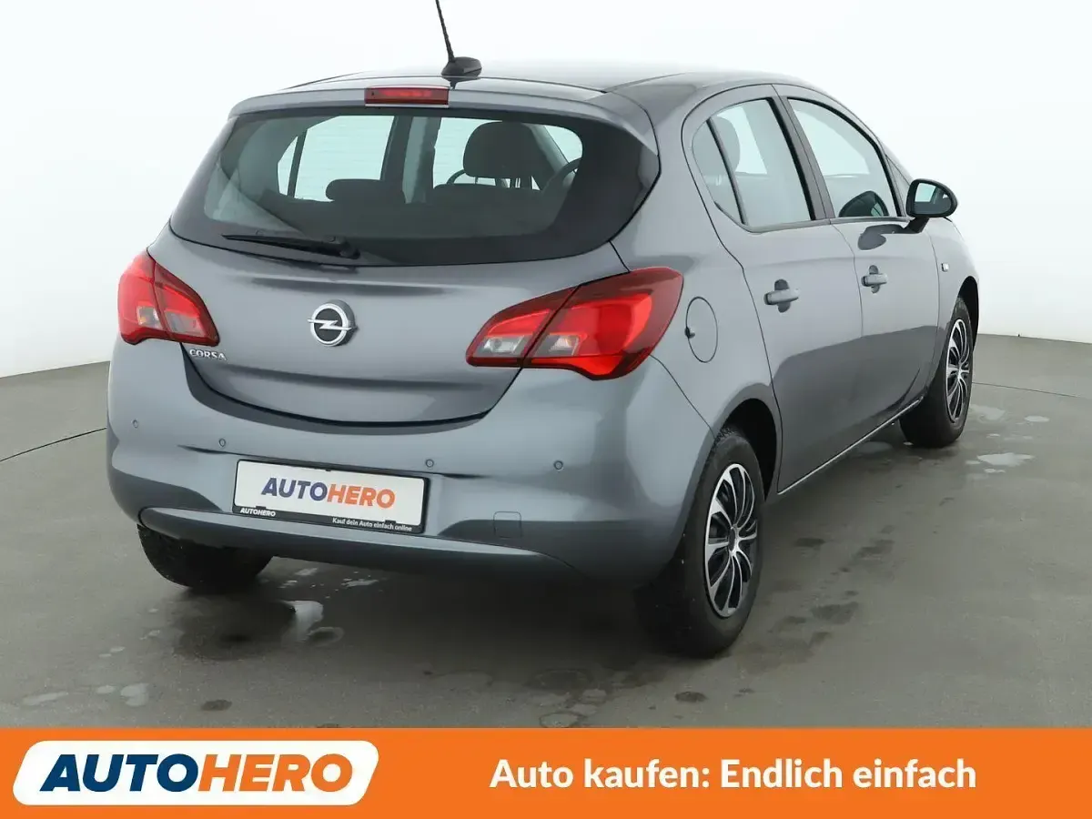 Usado Opel Corsa Edition 90 CV (66 kW) 2018 Gris Utilitario