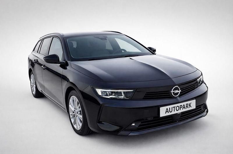 Gebraucht Opel Astra Elegance 131 PS (96 kW) 2024 Schwarz Kombi