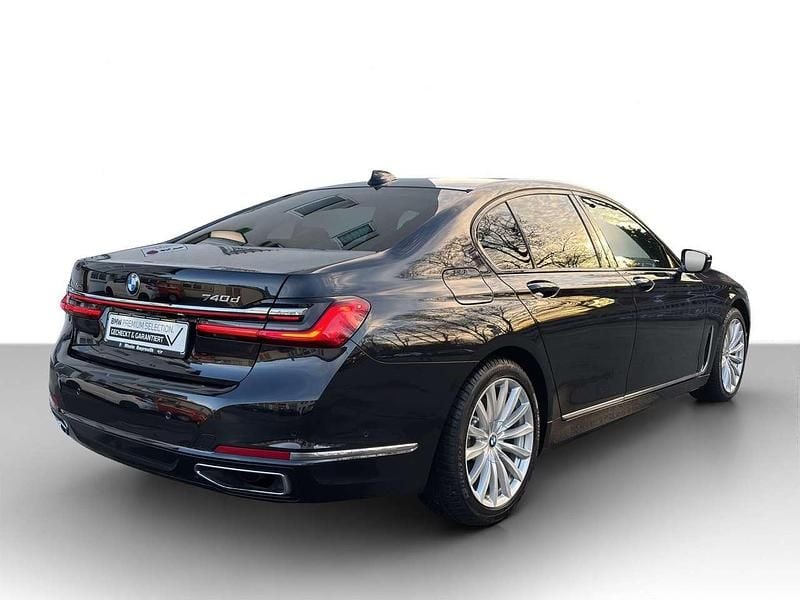 Gebraucht BMW 740 340 PS (250 kW) 2021 Black sapphire metallic Limousine