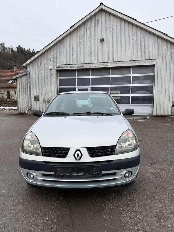 Gebraucht Renault Clio II 75 PS (55 kW) 2001 Limousine