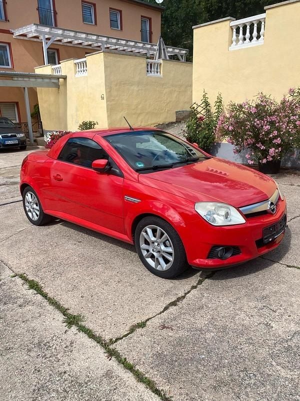Rot Gebraucht 2007 Opel Tigra Cabrio | 1.300 € (Guter Preis) - Bild 1/4