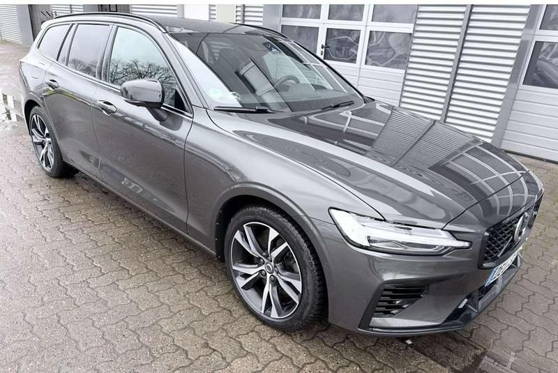 Gebraucht Volvo V60 Plus 398 PS (292 kW) 2022 Grau Kombi