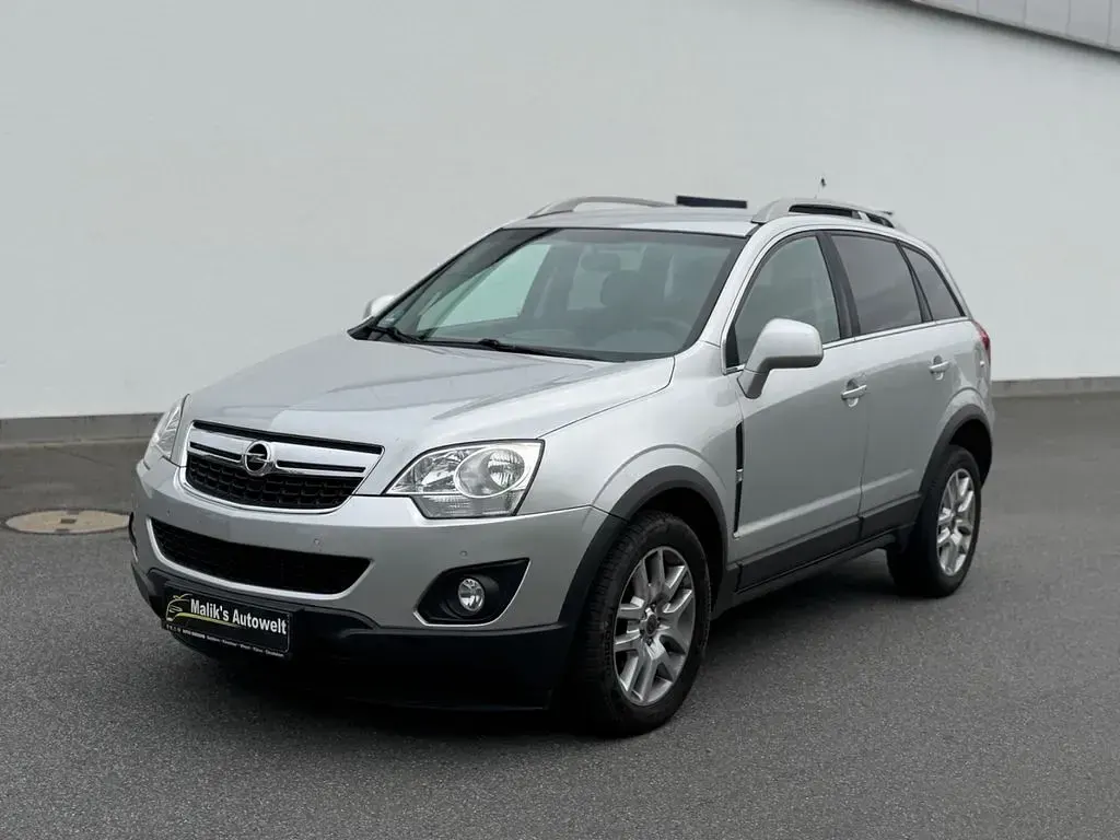 Gebraucht Opel Antara Design Edition 163 PS (119 kW) 2012 Silber SUV