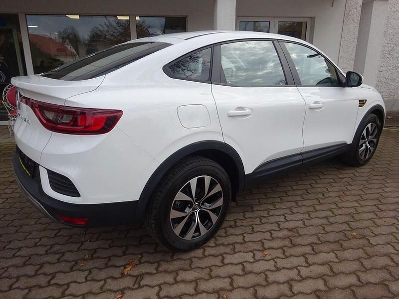 Gebraucht Renault Arkana Zen 140 PS (102 kW) 2022 Weiß SUV
