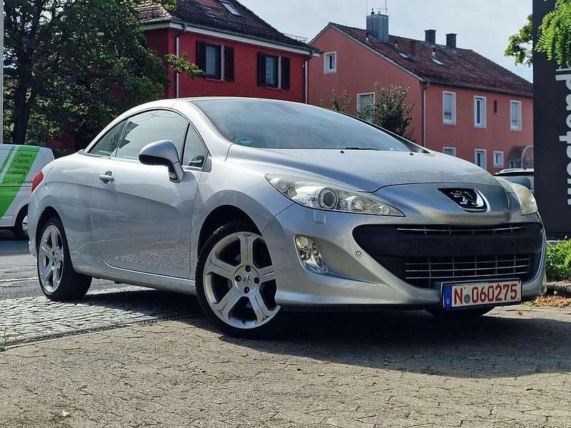 Silber Gebraucht 2010 Peugeot 308 CC Platinum Cabrio | 7.900 € (Guter Preis) - Bild 1/4
