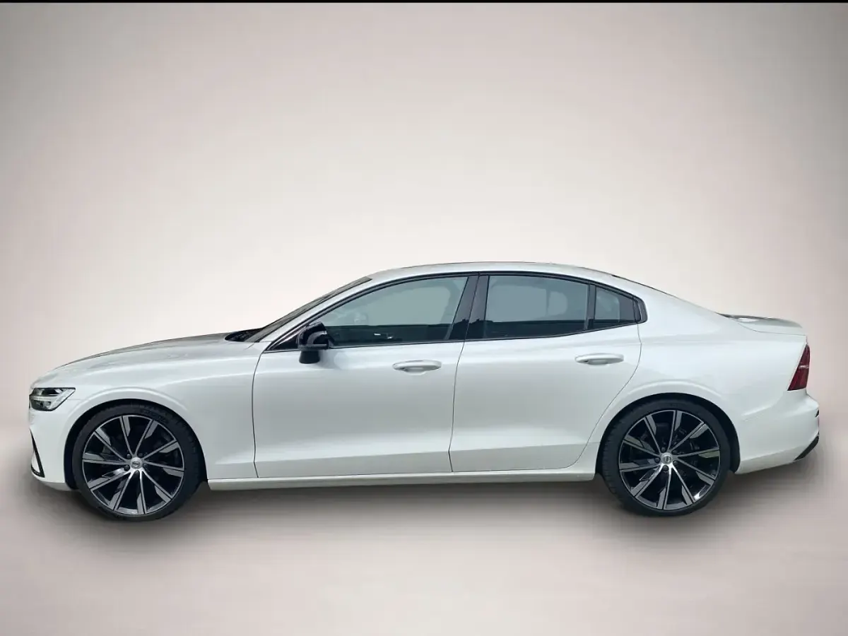 Gebraucht Volvo S60 Ultimate 250 PS (183 kW) 2023 Weiß Limousine