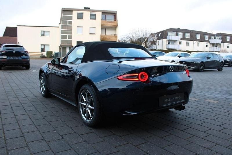 Gebraucht Mazda MX5 Exclusive-Line 132 PS (97 kW) 2026 Blau Cabrio