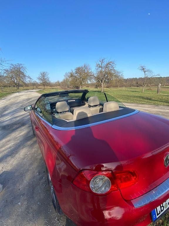 Second-hand VW Eos 116 CP (85 kW) 2005 Roșu Cabrio