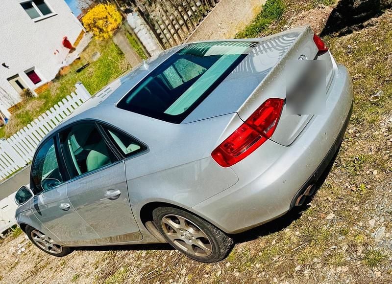 Gebraucht Audi A4 120 PS (88 kW) 2009 Silber Limousine