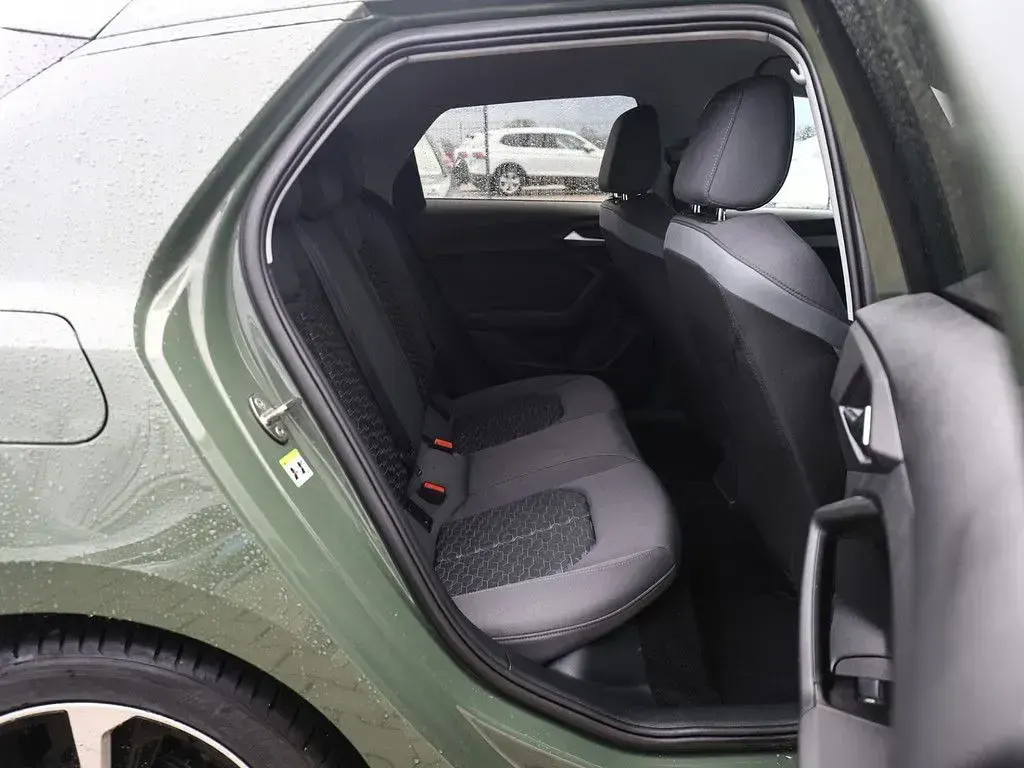 Usata Audi A1 95 CV (69 kW) 2025 Verde SUV