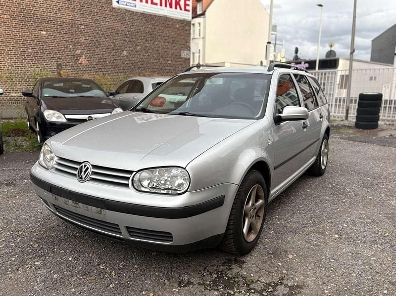Silber Gebraucht 2000 VW Golf IV Kombi | 1.600 € (Fairer Preis) - Bild 1/4