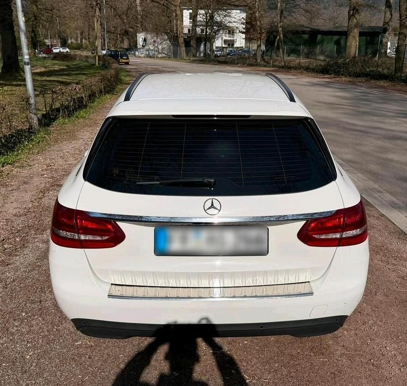 Gebraucht Mercedes C220 170 PS (125 kW) 2016 Weiß Kombi